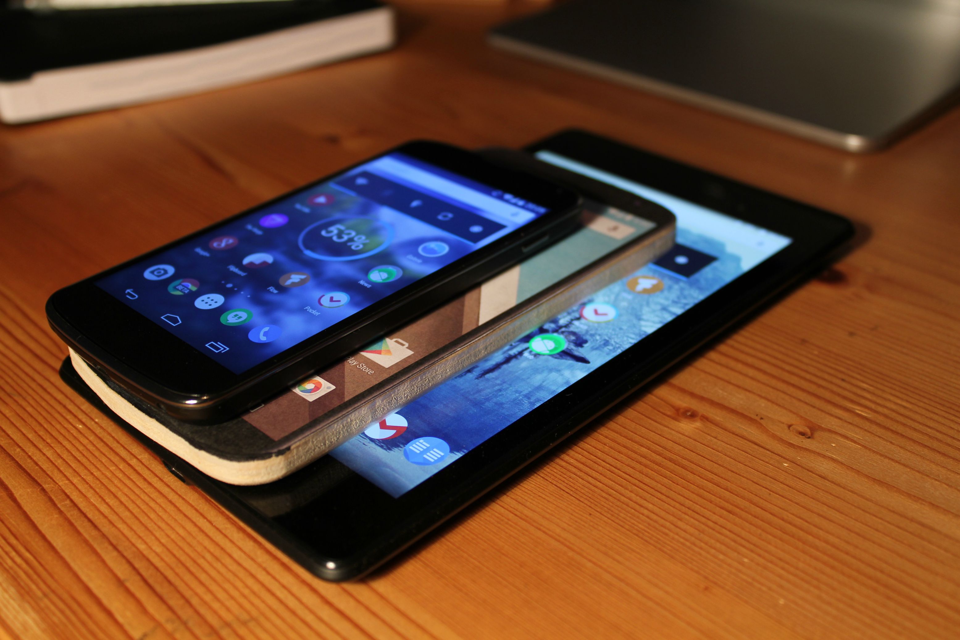 Nexus 6 mockup wood 3